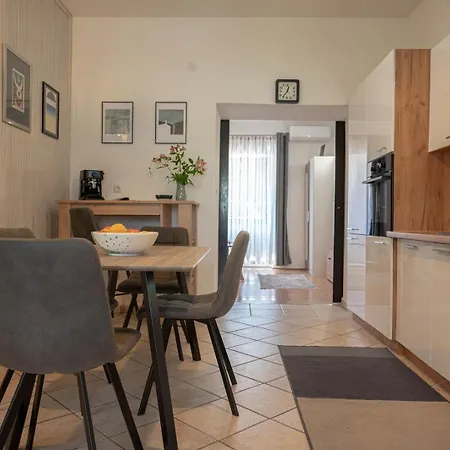 Appartement With Wifi - 26953 Pula